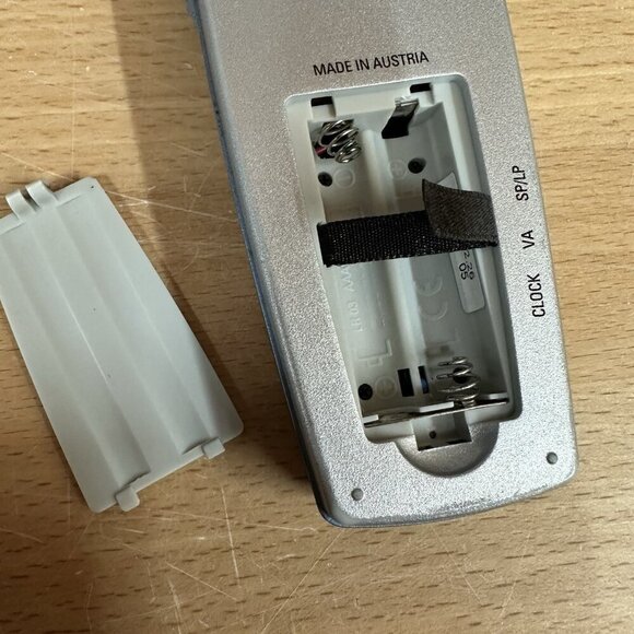 Philips 9300 Pocket Memo Digital Voice Recorder / Hand Held Dictaphone - Picture 3 of 6